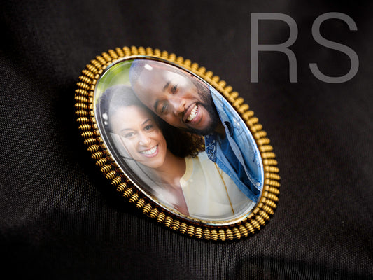 Broche dorée style baroque (30x40mm)