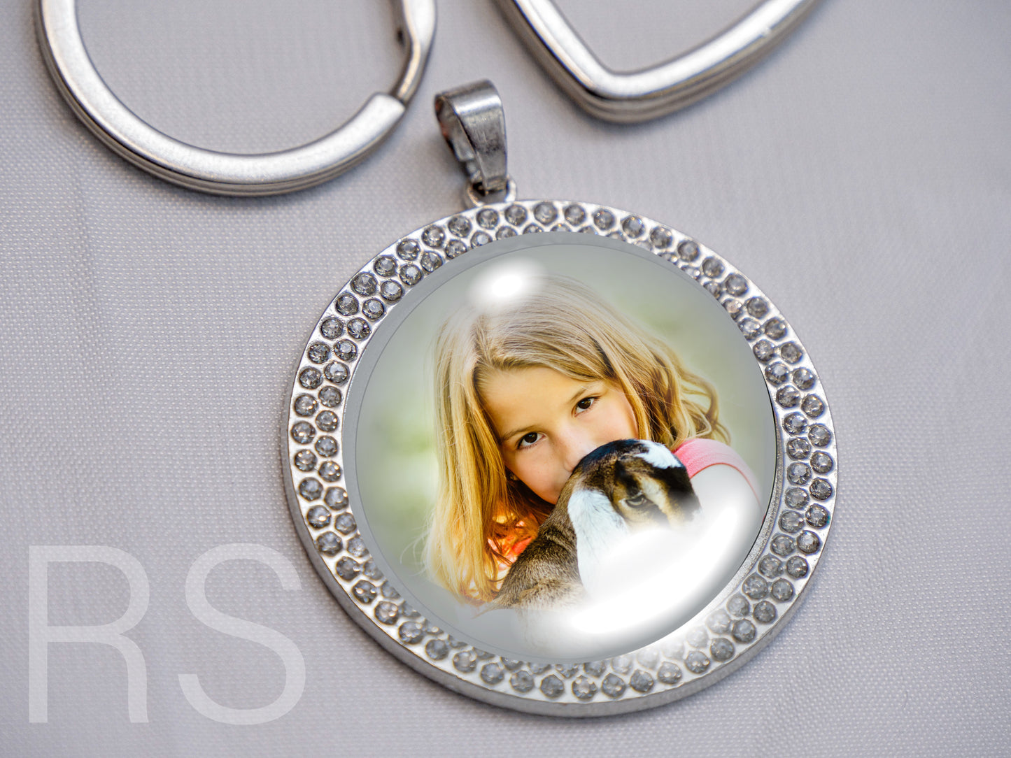 Porte-clés silver avec mini pierres (30mm)