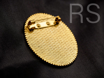 Broche dorée style baroque (30x40mm)